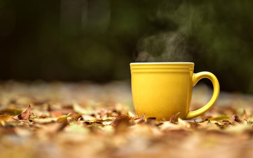 Hot Peach Cobbler in a Mug